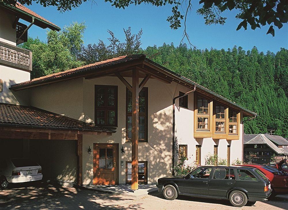 Hostel Zum Loewen Todtmoos Exterior foto